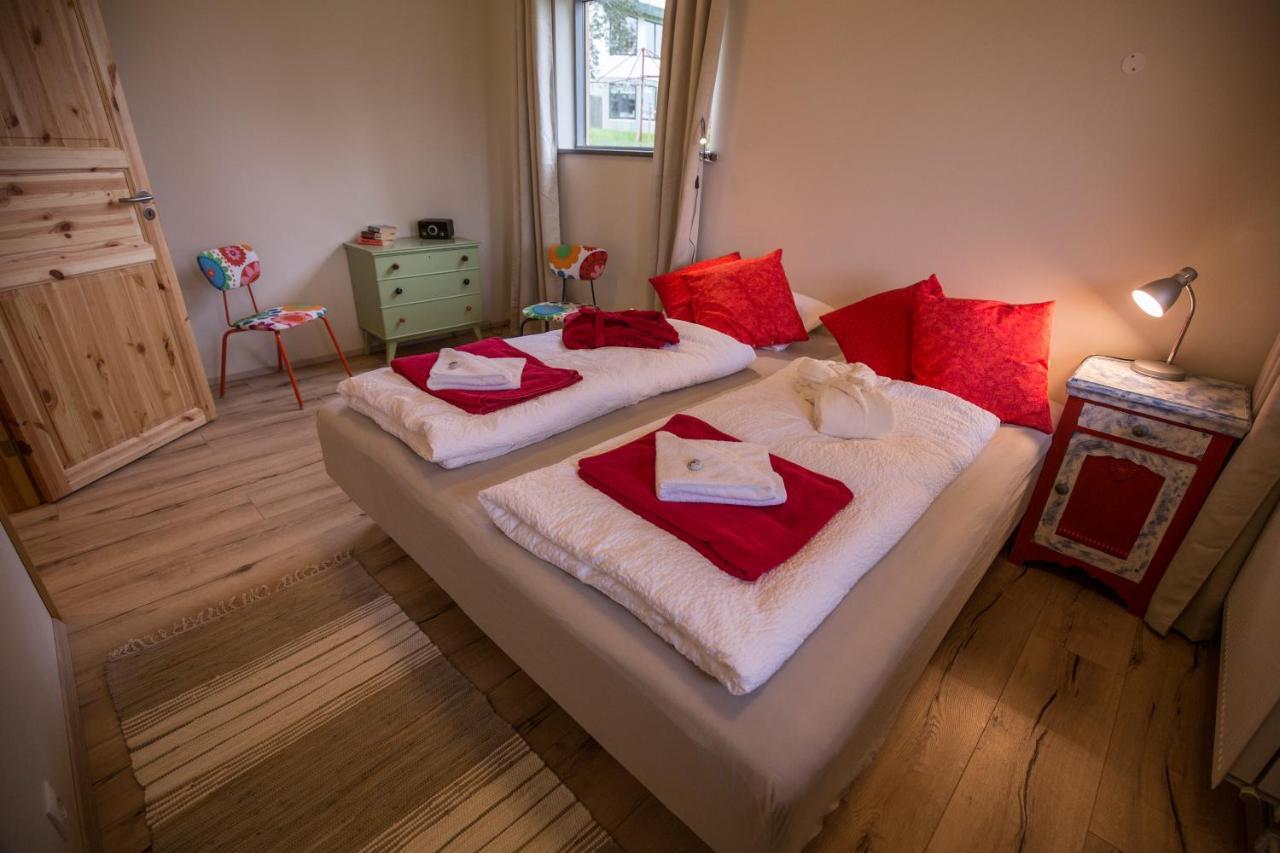 Hestasport Apartment Varmahlíð Esterno foto